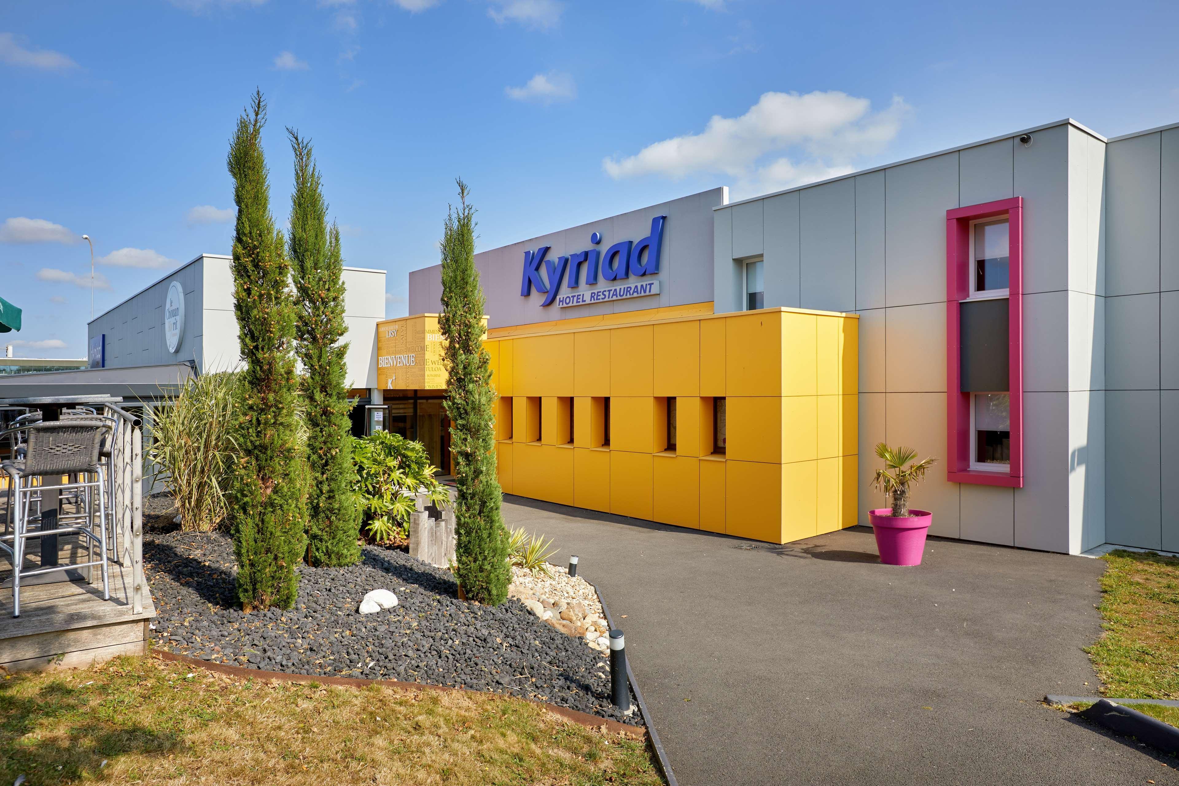 Kyriad La Roche Sur Yon Exteriör bild